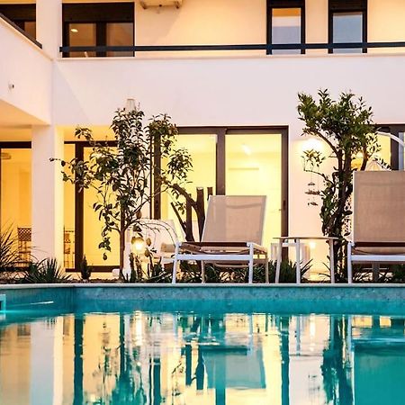 Apartments Villa Ladini スプリト エクステリア 写真