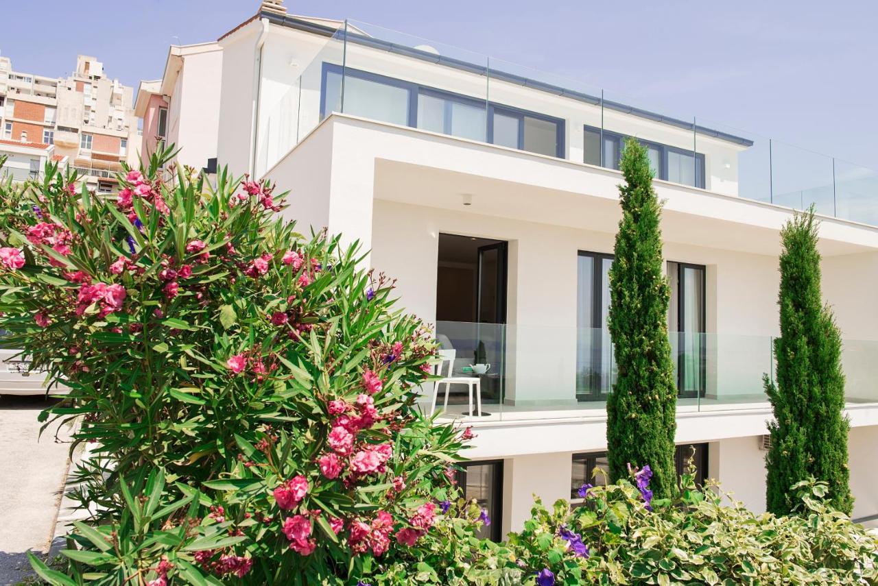 Apartments Villa Ladini スプリト エクステリア 写真